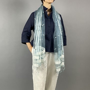 藍染シルクストール　生藍染　薄藍　真綿入りストライプの画像