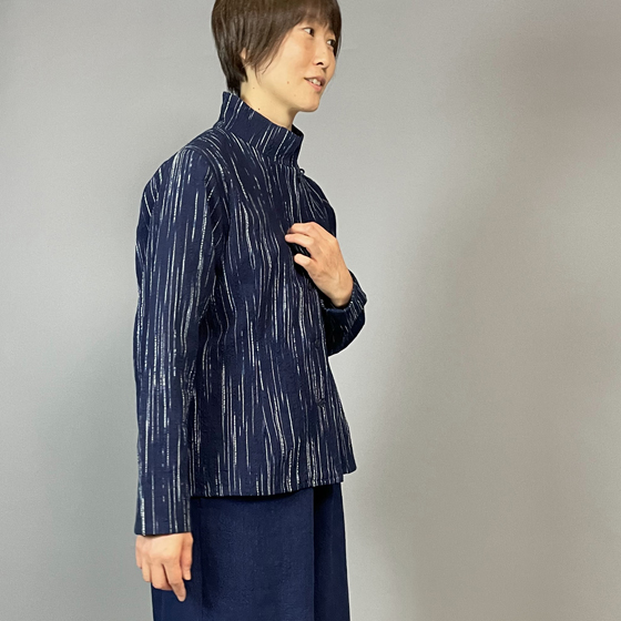 【備後絣】レギュラーブラウス　白はけ絣の画像