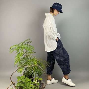 【近江の麻】バルーン袖のシャツブラウス　オフ白ちぢみの画像