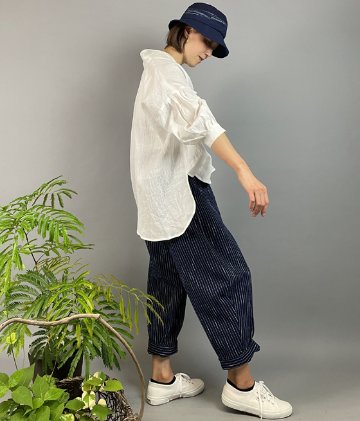 【近江の麻】バルーン袖のシャツブラウス　オフ白ちぢみの画像