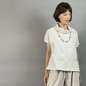 【亀田縞】オフタートルブラウス　綿ちぢみ 白かすり縞の画像