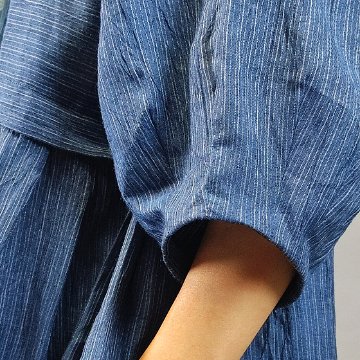 【近江の麻】バルーンワンピース　青細縞ちぢみの画像
