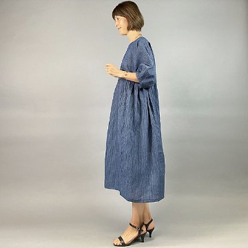 【近江の麻】バルーンワンピース　青細縞ちぢみの画像