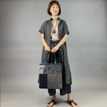 亀甲絞りのトートバッグ　　濃紺×グレー×グリーンの画像