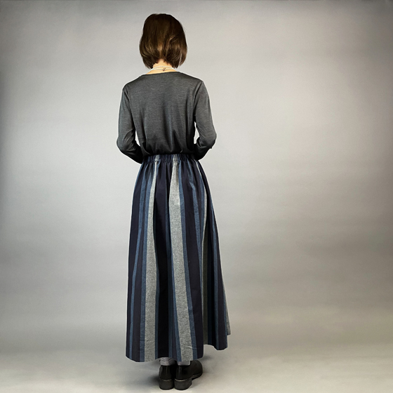 【亀田縞】ギャザースカート　紺グレー　太縞の画像
