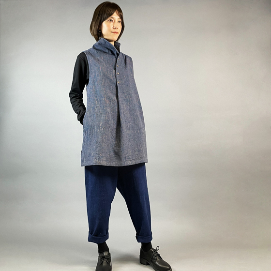 【備後絣】変わり襟チュニックベスト　藍・柿渋シャンブレーの画像