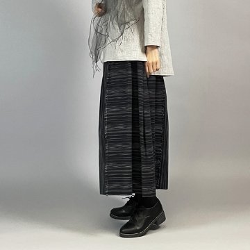 【亀田縞】ギャザースカート　 黒かすり風画像