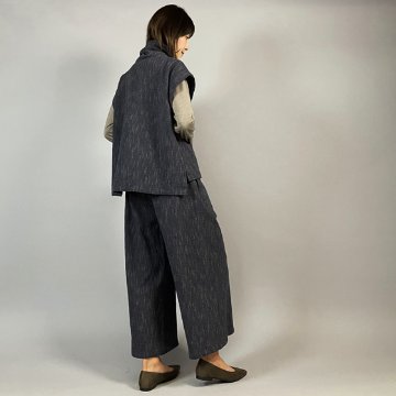 【備後絣】柿渋藍染め　ワイドパンツ　八分丈　シャンブレーの画像