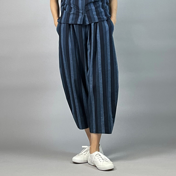【遠州綿紬】テーパードパンツ　かつお縞の画像