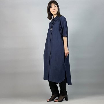 【亀田縞】ワイドシャツワンピース　綿ちぢみ　紺細縞の画像
