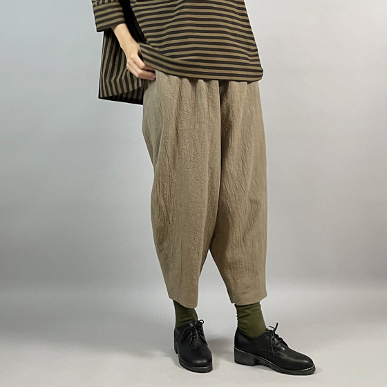 【備後絣】テーパードパンツ　柿墨スラブ　見返し部分/遠州綿紬の画像