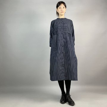 【亀田縞】段違いコートワンピース　紺にグレーの縞の画像