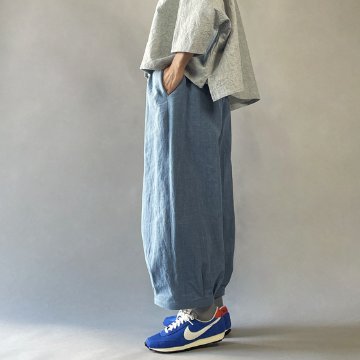 【備後絣】藍染め　タックワイドパンツ　水色の画像