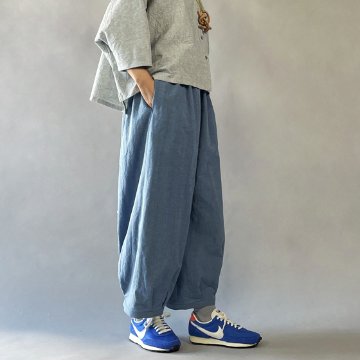 【備後絣】藍染め　タックワイドパンツ　水色の画像