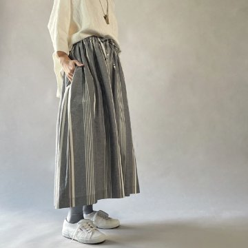 【亀田縞】ギャザースカート　グレー変わり太縞の画像