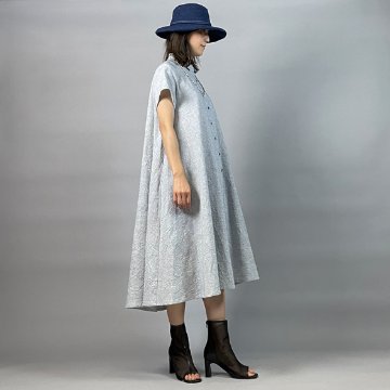 【亀田縞】シャツ襟フレアワンピース　フレンチ袖　ブルーワッシャーの画像