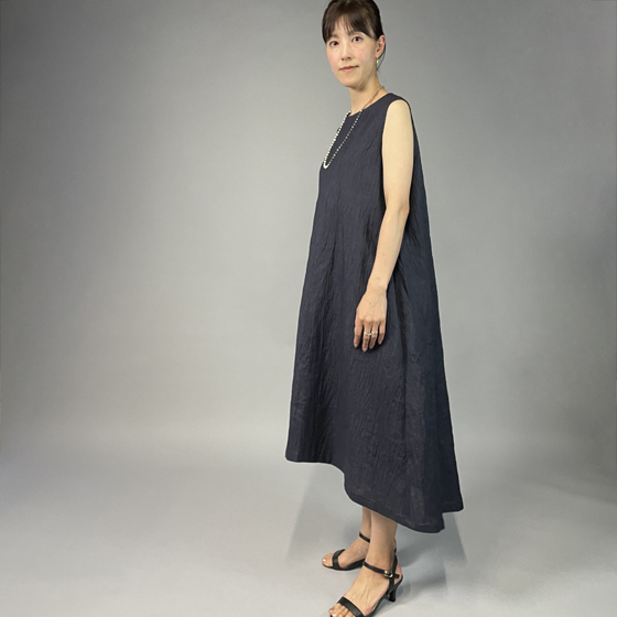 【近江の麻】 ノースリーブワンピース　濃紺（なす紺）の画像