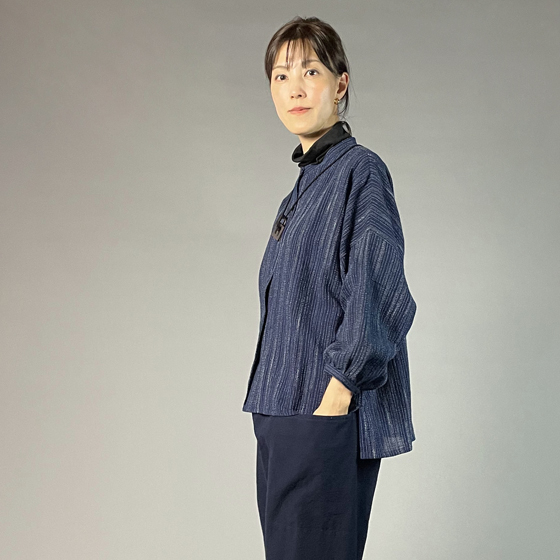 【備後絣】バルーン袖ブラウス　文人絣　紺の画像