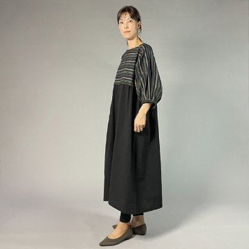 【遠州綿紬】バルーンワンピース　薫風（くんぷう）×　すみ黒無地の画像