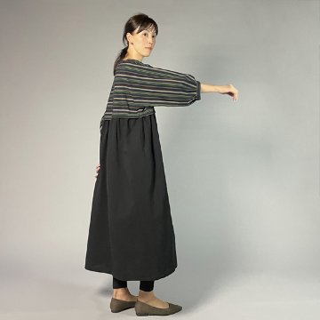 【遠州綿紬】バルーンワンピース　薫風（くんぷう）×　すみ黒無地の画像