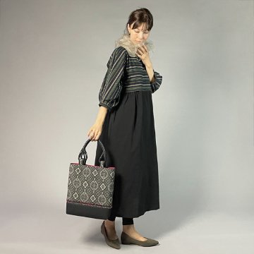 【遠州綿紬】バルーンワンピース　薫風（くんぷう）×　すみ黒無地の画像