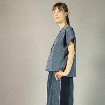 【遠州綿紬】ノーカラープルオーバー　枡花色（ますはないろ）の画像