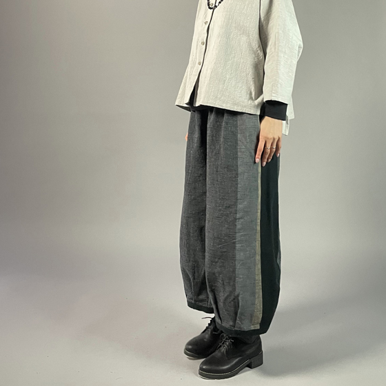 【遠州綿紬】ワイドタックパンツ　あらし4ー黒の画像