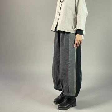 【遠州綿紬】ワイドタックパンツ　あらし4ー黒の画像