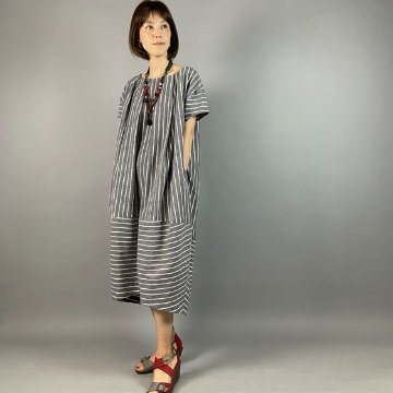 【FOR ORDERING】　Jill H.　<Kameda Stripes>　French Sleeve Balloon Dress, Gray Stripesの画像