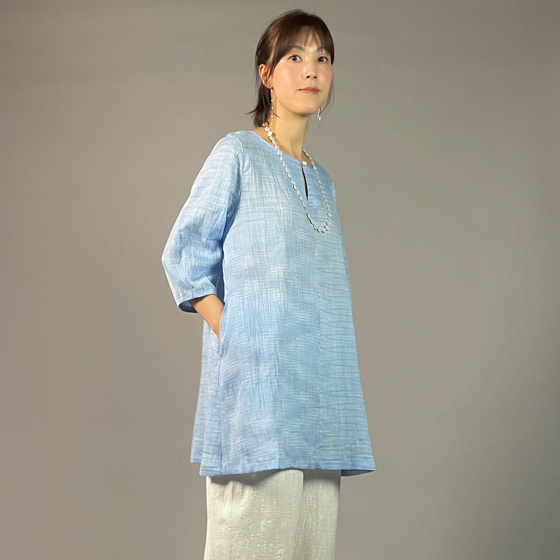 【近江ちぢみ】麻100％　ノーカラーチュニック　アイスブルーの画像