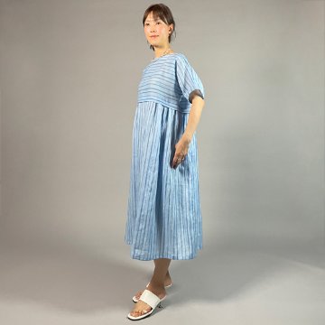 【近江ちぢみ】麻100％　半袖ワンピース　アイスブルーストライプの画像