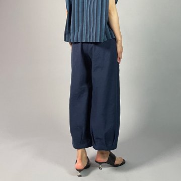 【亀田縞】ワイドタックパンツ　ワッシャー　紺無地の画像
