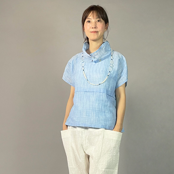 【近江ちぢみ】麻100% フレンチ袖 重ね衿　プルオーバー アイスブルーの画像