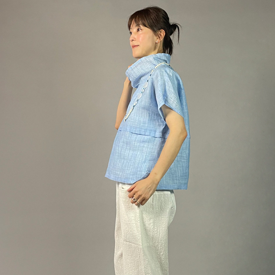 【近江ちぢみ】麻100% フレンチ袖 重ね衿　プルオーバー アイスブルーの画像