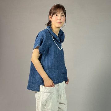 【備後絣】藍染め　オフタートルフレンチブラウス　文人絣　中藍の画像