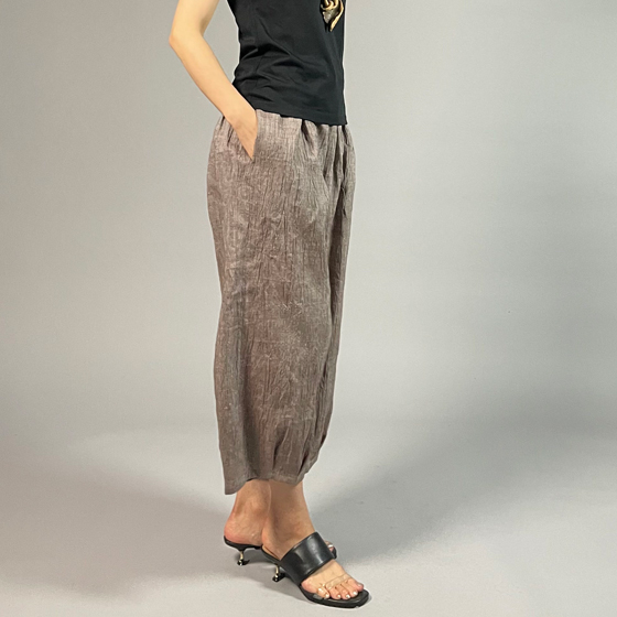 【近江ちぢみ】麻100％ワイドタックパンツ　うす茶の画像