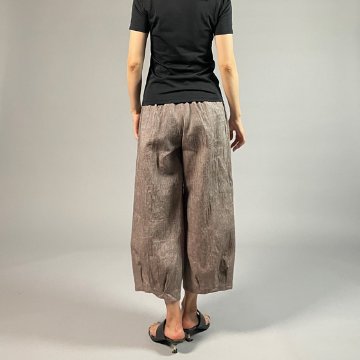 【近江ちぢみ】麻100％ワイドタックパンツ　うす茶の画像