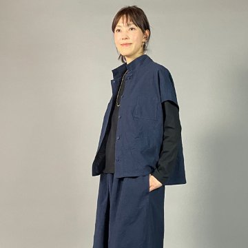 【亀田縞】フレンチ袖　前開きブラウス　ワッシャー紺の画像