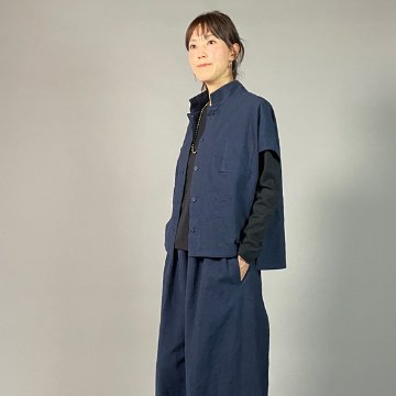 【亀田縞】フレンチ袖　前開きブラウス　ワッシャー紺の画像