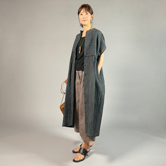 【近江ちぢみ】麻100％　段違い前開きワンピース　多色縞の画像
