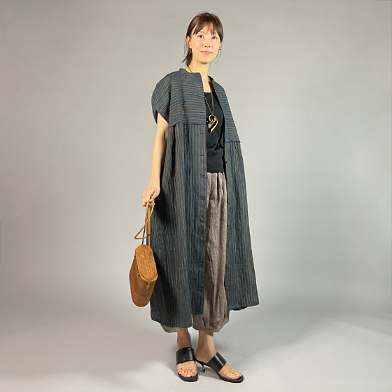 【近江ちぢみ】麻100％　段違い前開きワンピース　多色縞の画像