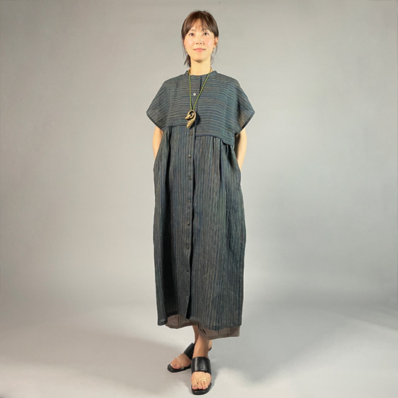 【近江ちぢみ】麻100％　段違い前開きワンピース　多色縞の画像