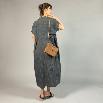 【近江ちぢみ】麻100％　段違い前開きワンピース　多色縞の画像