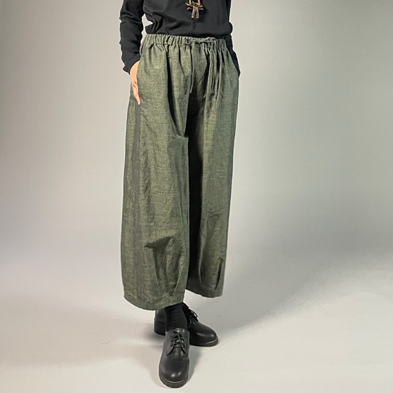 【遠州綿紬】ワイドタックパンツ　綿麻ネップ　モスグリーンの画像