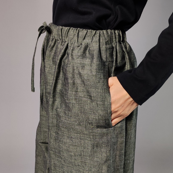 【遠州綿紬】ワイドタックパンツ　綿麻ネップ　モスグリーンの画像