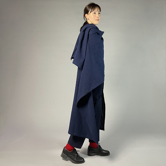 【備後絣】藍染め　インフィニティ・ケープコート　濃紺スラブの画像