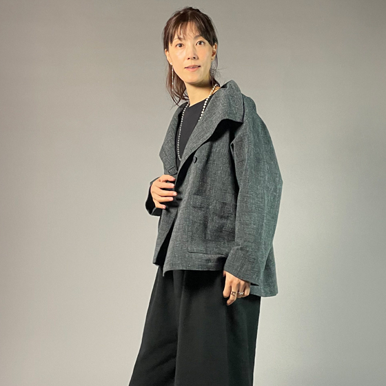 【遠州綿紬】フリースタイルショートジャケット　あらし　黒灰グレーの画像
