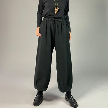 【遠州綿紬】タックワイドパンツ　あらし　黒の画像