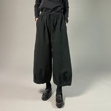 【遠州綿紬】タックワイドパンツ　あらし　黒の画像