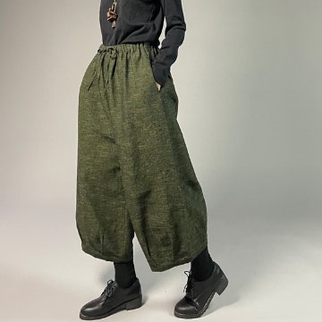 【遠州綿紬】タックワイドパンツ　あらし　無地　草色の画像